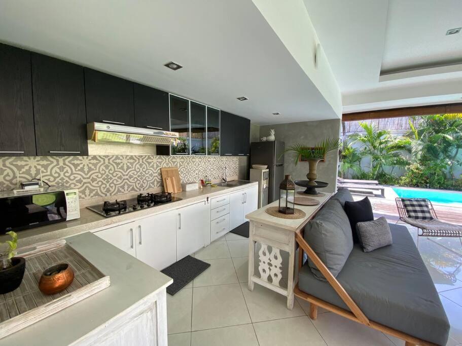 Dharsan Seminyak (Bali)